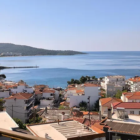 House Mistral * Neos Marmaras