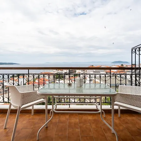 House Mistral Neos Marmaras