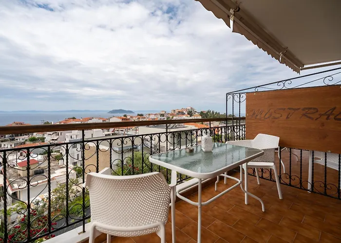 House Mistral Neos Marmaras