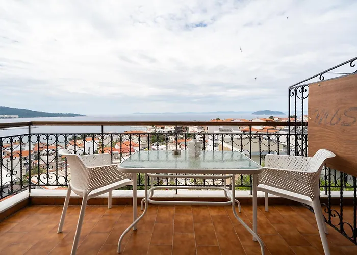 House Mistral Neos Marmaras