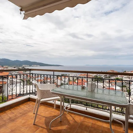 Apartment House Mistral *