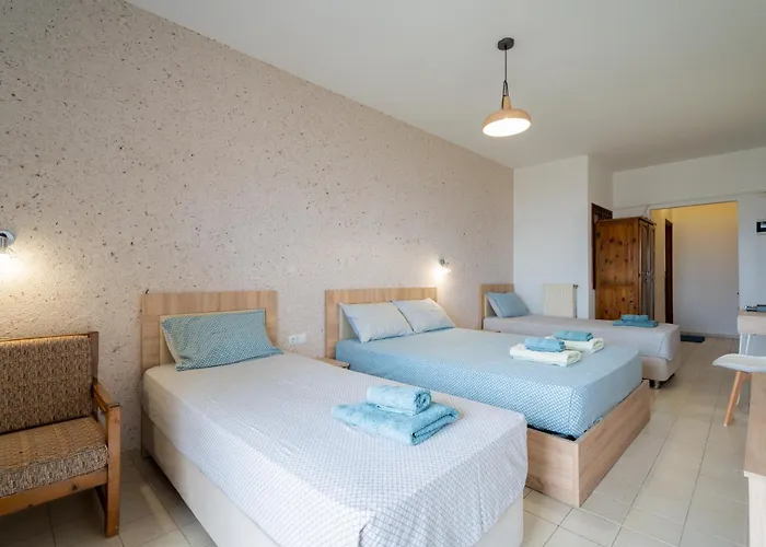 Apartment House Mistral Néos Marmarás