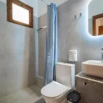 House Mistral * Neos Marmaras