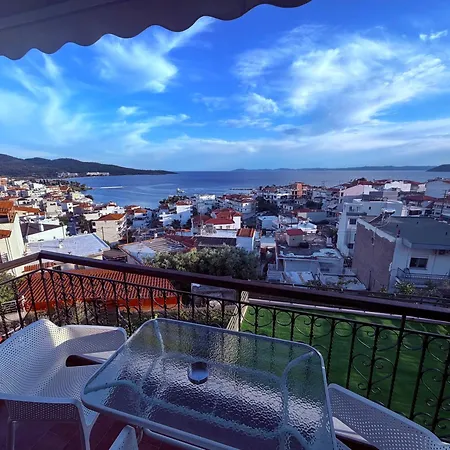 House Mistral * Neos Marmaras